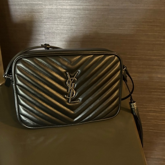 Saint Laurent “Lou” Camera bag crossbody bag - Picture 3 of 8